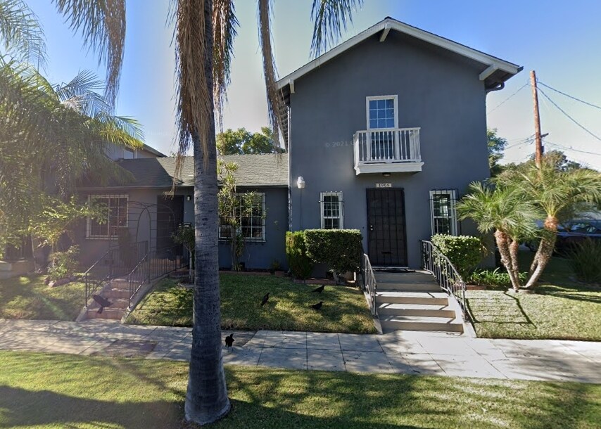 1905 Dracena Dr in Los Angeles, CA - Building Photo