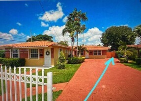 7175 SW 23rd St in Miami, FL - Building Photo