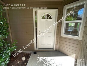 7982 W Holt Ct in Boise, ID - Building Photo - Building Photo