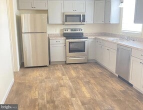 20 Skip Ln in Carlisle, PA - Foto de edificio - Building Photo