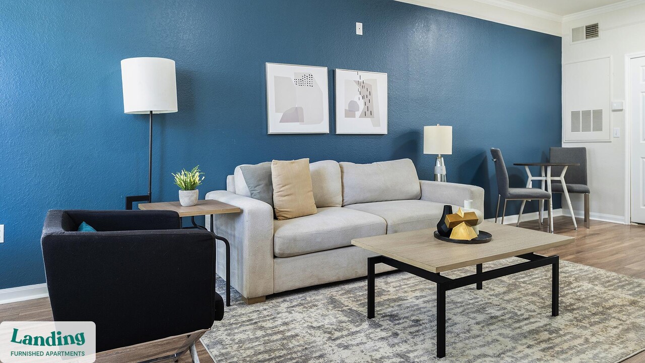 2801 Biltmore Park Dr in Orlando, FL - Building Photo