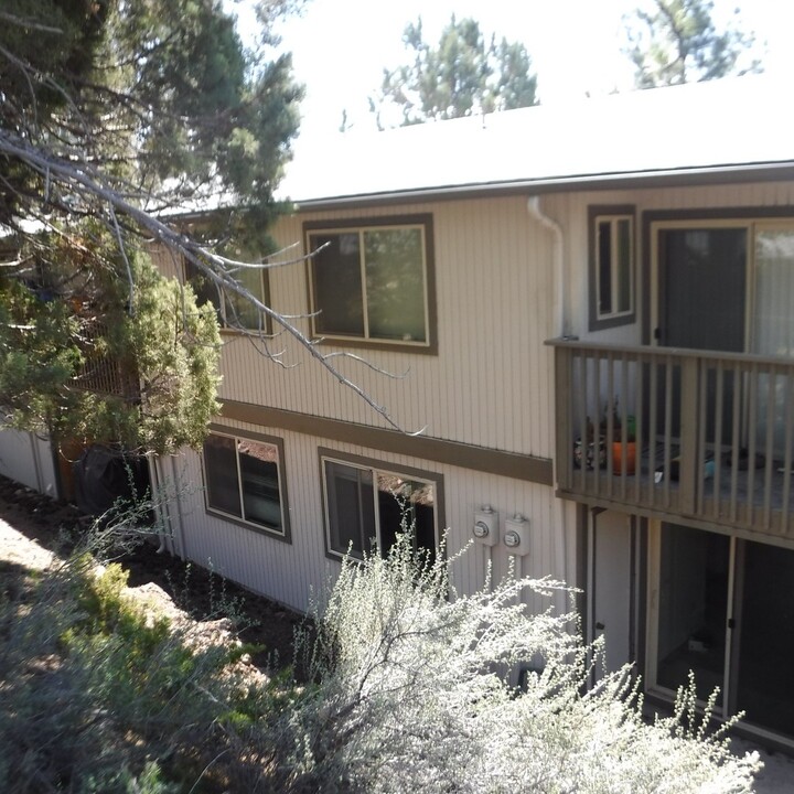 1529 NW Portland Ave in Bend, OR - Building Photo