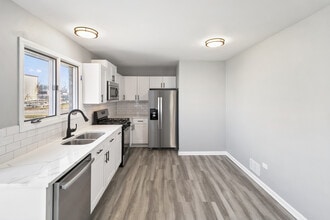 922 E 155th St in Phoenix, IL - Building Photo - Building Photo