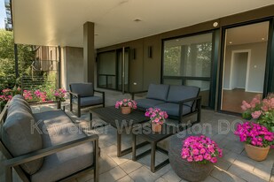 1460 Belmont St NW in Washington, DC - Building Photo