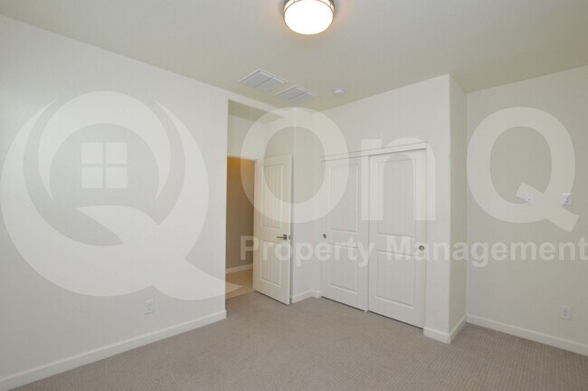 953 W Yellowstone Way in Chandler, AZ - Building Photo - Building Photo