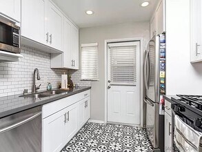 4791 Jutland Dr, Unit 4791 in San Diego, CA - Building Photo - Building Photo