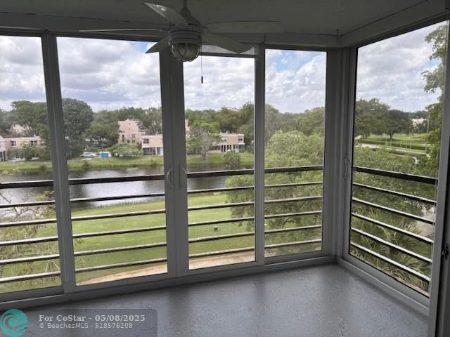1811 Sabal Palm Dr in Davie, FL - Building Photo - Building Photo