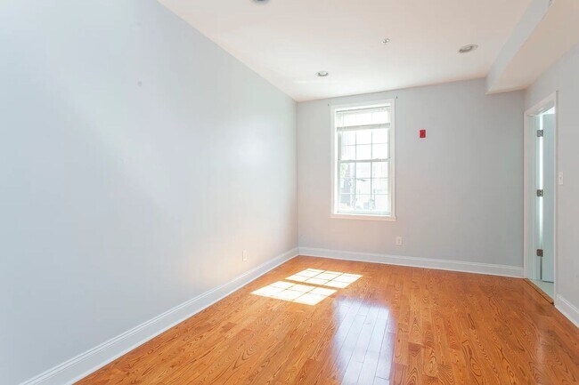 2534 Amber St in Philadelphia, PA - Building Photo - Building Photo