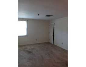 996 East St-Unit -1 in Walpole, MA - Building Photo - Building Photo