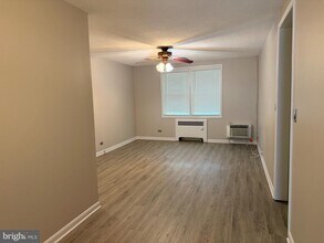 230 N George Mason Dr in Arlington, VA - Building Photo - Building Photo