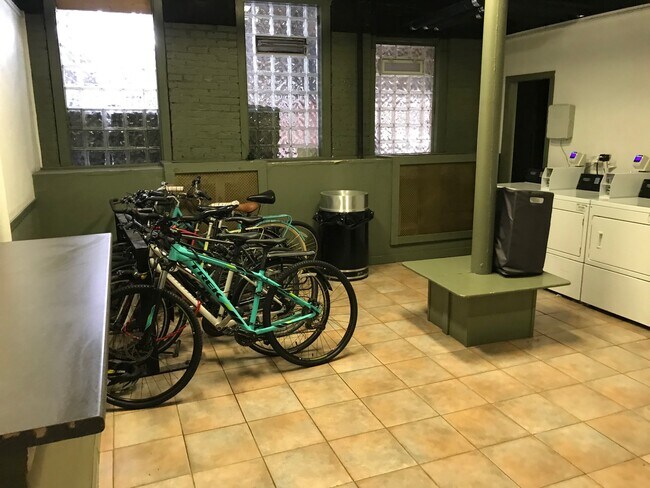 45 Hemenway St, Unit B2 in Boston, MA - Building Photo - Building Photo