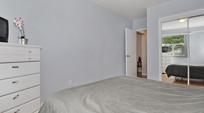 property at 1286 Islington Ave.