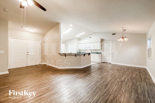 6351 Hampton Pointe Cir in Lakeland, FL - Building Photo - Building Photo