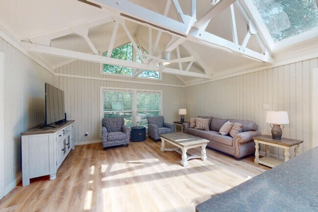 2171 N Forest Pkwy in College Station, TX - Building Photo - Building Photo