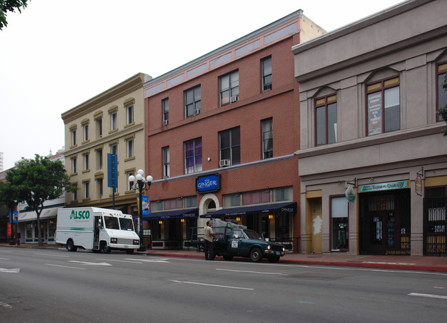 715-719 4th Ave in San Diego, CA - Foto de edificio - Building Photo