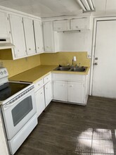 1212 E Highland Ave in Malvern, AR - Foto de edificio - Building Photo