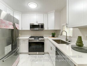 1142 24th St in Santa Monica, CA - Building Photo - Building Photo