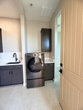 5328 N 88th Dr in Glendale, AZ - Foto de edificio - Building Photo