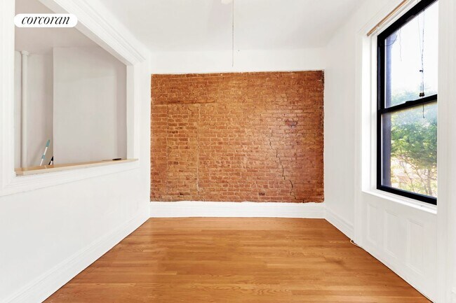 192 Bleecker St in New York, NY - Building Photo - Building Photo