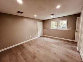144 Yorkshire St in Providence, RI - Building Photo - Building Photo