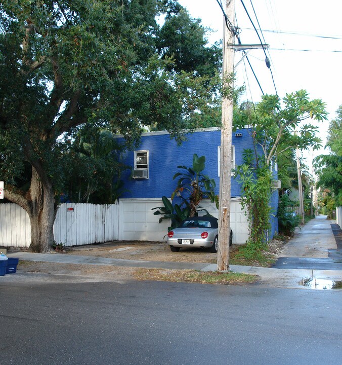 1271 SE 2nd St in Fort Lauderdale, FL - Building Photo