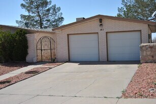 141 Masquerade Ln in El Paso, TX - Building Photo