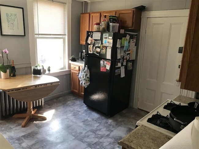 11 Eustis St, Unit 1l in Cambridge, MA - Foto de edificio - Building Photo