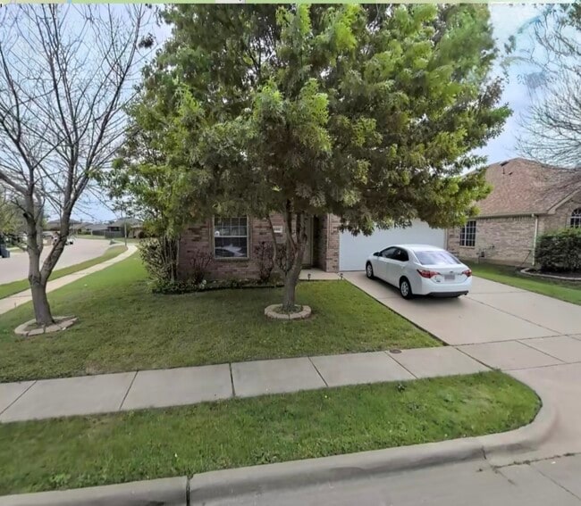 property at 400 Angler Dr