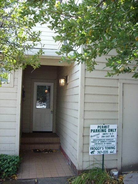 284 E 16th Ave in Eugene, OR - Foto de edificio