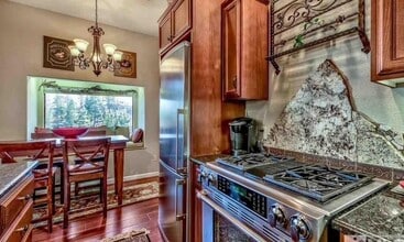364 Quaking Aspen Ln in Stateline, NV - Building Photo - Building Photo
