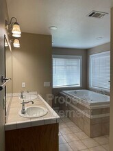 2542 Rod Beaudry Dr in Sacramento, CA - Building Photo - Building Photo