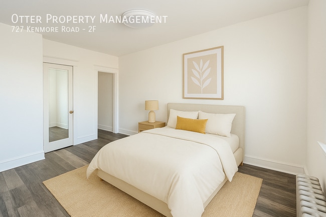 property at 727 Kenmore Rd