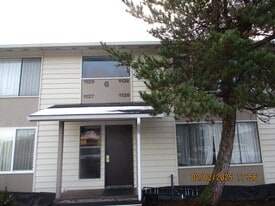 1128 Ruby Ct in Aberdeen, WA - Building Photo