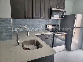 3632 Earp St in Philadelphia, PA - Foto de edificio - Building Photo