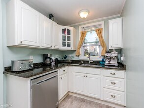 20 Prescott St-Unit -# 1 in Salem, MA - Building Photo - Building Photo