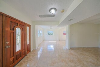 2417 S 66th St in Tampa, FL - Building Photo - Building Photo