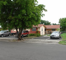 5911 NW 19th Ct Apartamentos