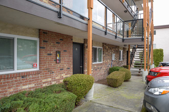 Stella D'Oro Apartments in Edmonds, WA - Building Photo - Building Photo