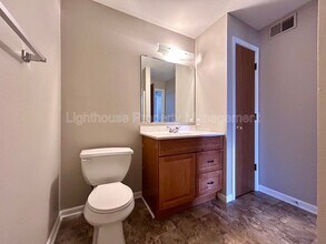 585 W Randall St in Coopersville, MI - Foto de edificio - Building Photo