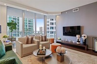 1300 Brickell Bay Dr, Unit 1002 in Miami, FL - Building Photo - Building Photo