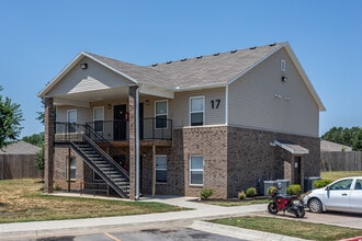 Wobbe Lane Apartments, A New Way of Living in Springdale, AR - Foto de edificio - Building Photo