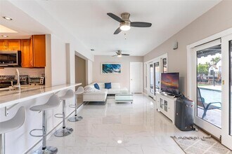 325 Isle of Capri Dr in Fort Lauderdale, FL - Building Photo - Building Photo
