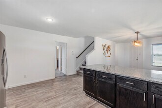 1976 Rd 5714 in Cleveland, TX - Building Photo - Building Photo