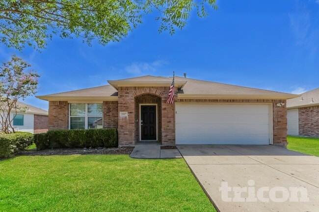 property at 1107 Longhorn Ln