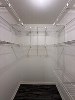 13319 Forest Knoll St in Houston, TX - Building Photo