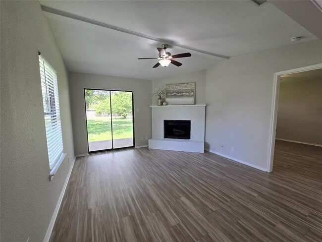 12706 Old San Antonio Rd in Manchaca, TX - Building Photo - Building Photo