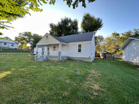 808 U.S. Rt. 66 in Waynesville, MO - Foto de edificio - Building Photo