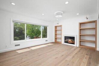 114 Candlewood Dr in Yonkers, NY - Building Photo - Building Photo