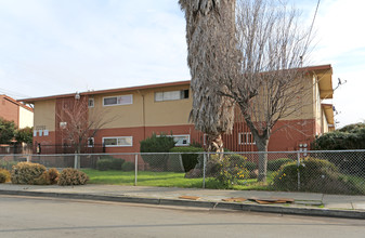 22250-22266 S Garden Ave in Hayward, CA - Building Photo - Building Photo