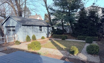 53 Morris St in Stamford, CT - Foto de edificio - Building Photo